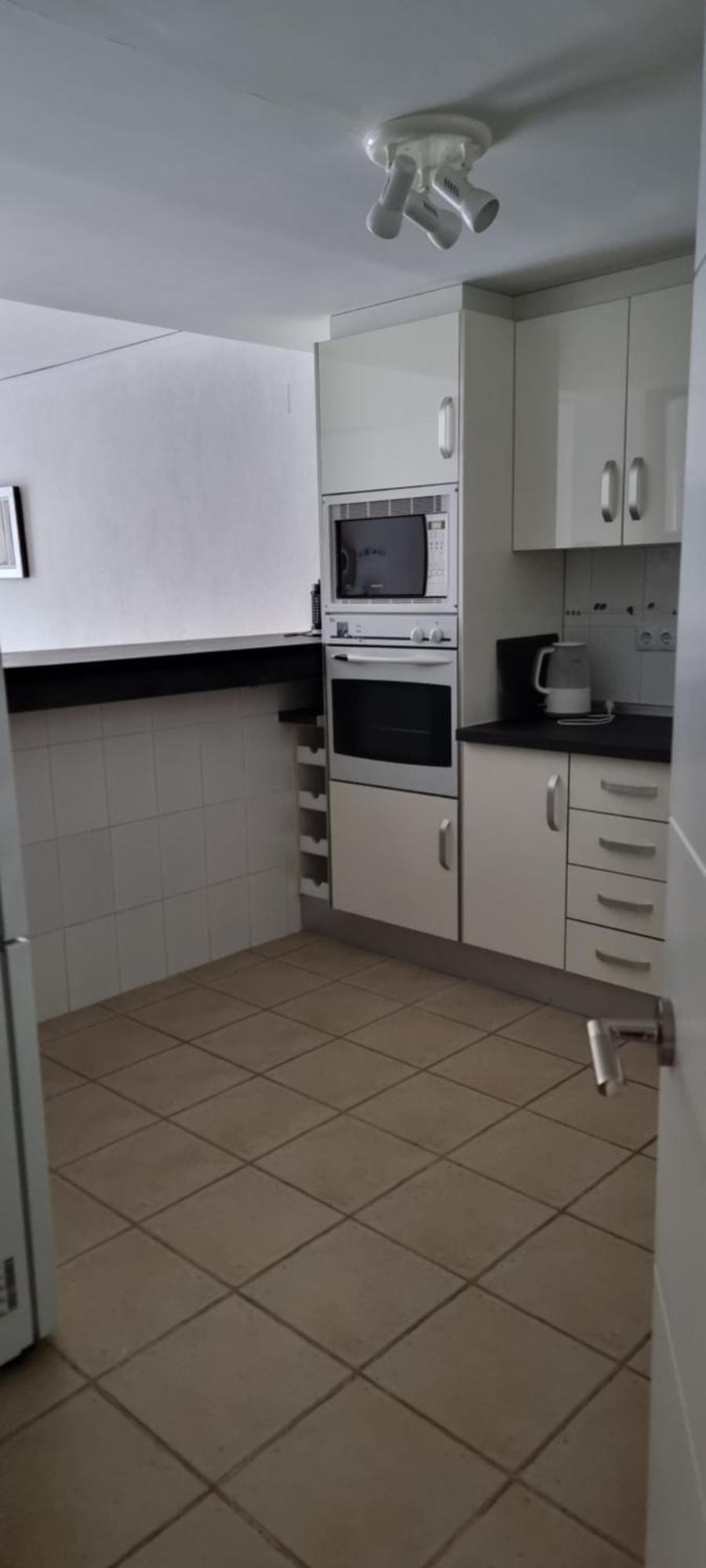 Immaculate And Modern 1 Bedroomed Apartment Денія Екстер'єр фото