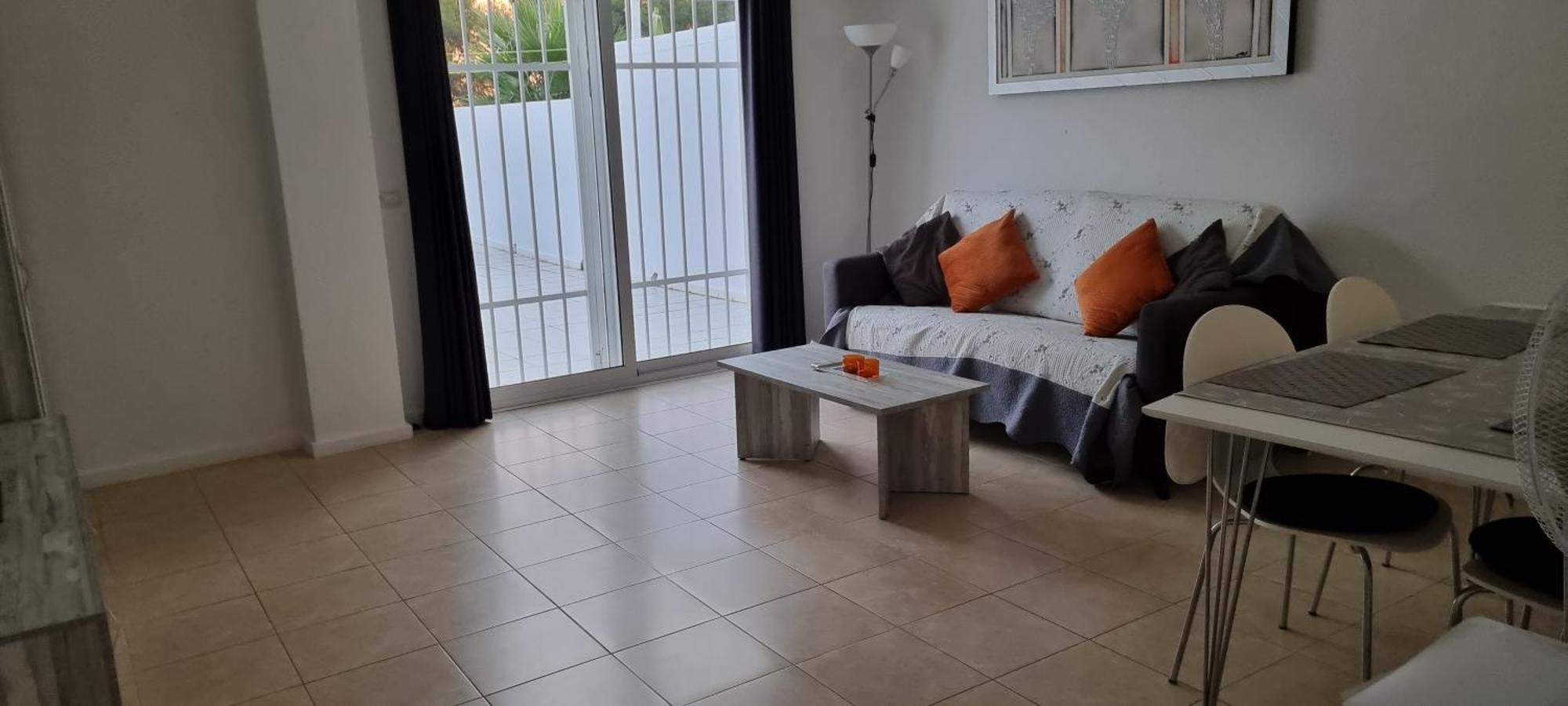 Immaculate And Modern 1 Bedroomed Apartment Денія Екстер'єр фото
